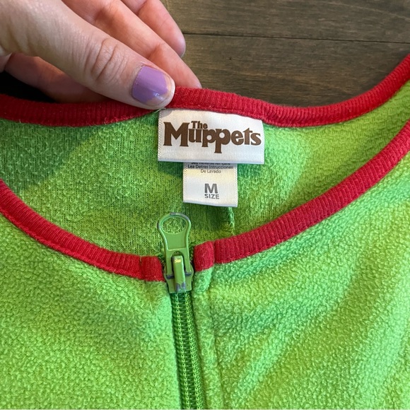 5/$25 Adults Medium Kermit the Frog Footie Onesie Sleeper Pjs Pyjamas Muppets - Picture 4 of 15